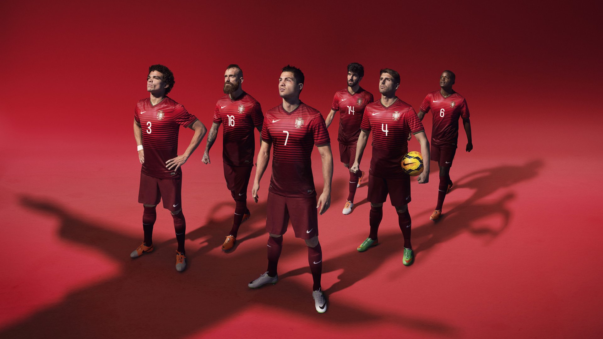 西班牙后防线零失球晋级淘汰赛，西班牙防守